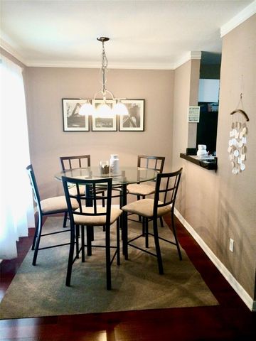 400 W 35th ST 210, Austin, TX 78705