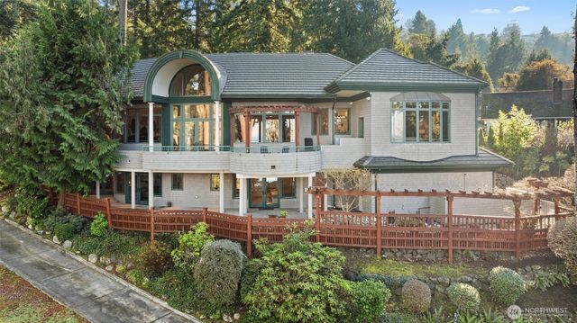 16340 Maplewild Avenue SW, Burien, WA 98166