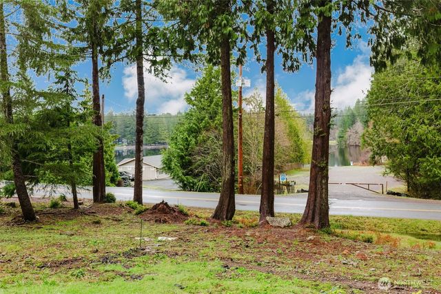 501 E Saint Andrews Drive, Shelton, WA 98584