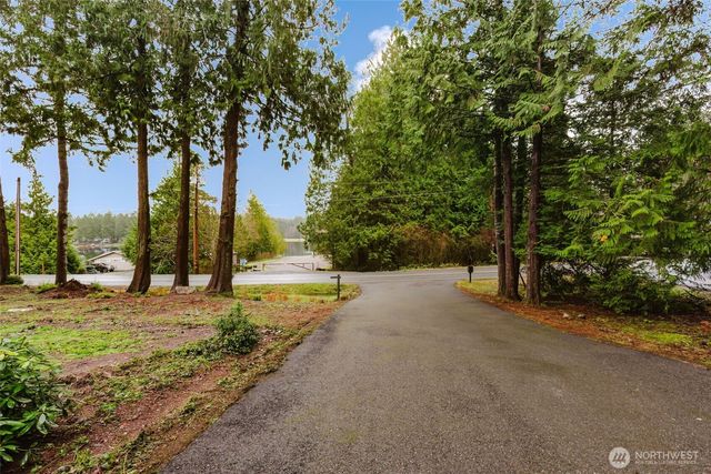 501 E Saint Andrews Drive, Shelton, WA 98584