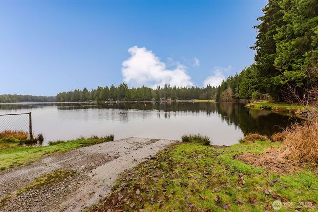 501 E Saint Andrews Drive, Shelton, WA 98584