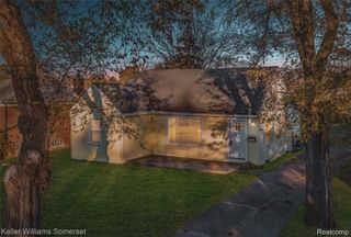 24746 CUNNINGHAM Avenue, Warren, MI 48091