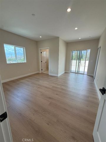 7828 Kyle Street, Sunland, CA 91040