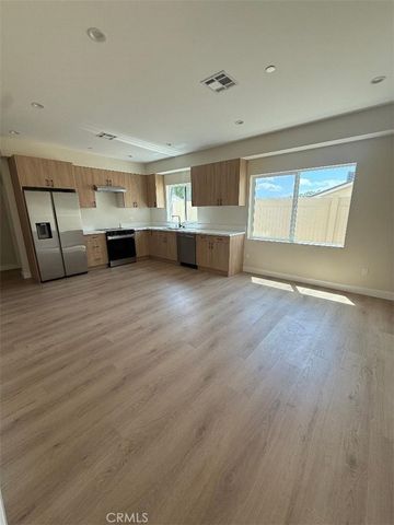 7828 Kyle Street, Sunland, CA 91040