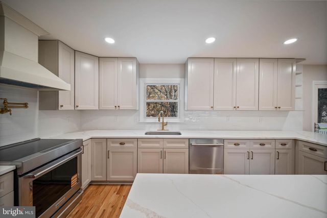 1515 IVY HILL RD, Cockeysville, MD 21030