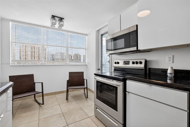 100 Golden Isles Dr 406, Hallandale Beach, FL 33009