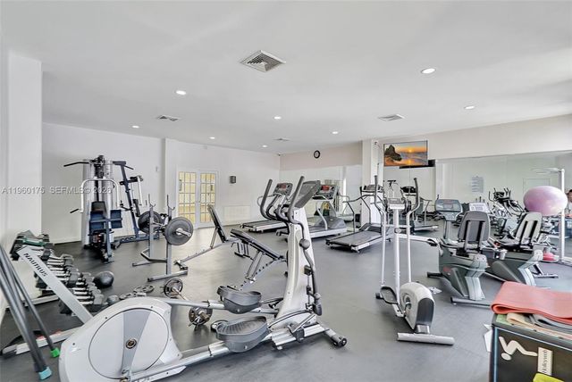 100 Golden Isles Dr 406, Hallandale Beach, FL 33009