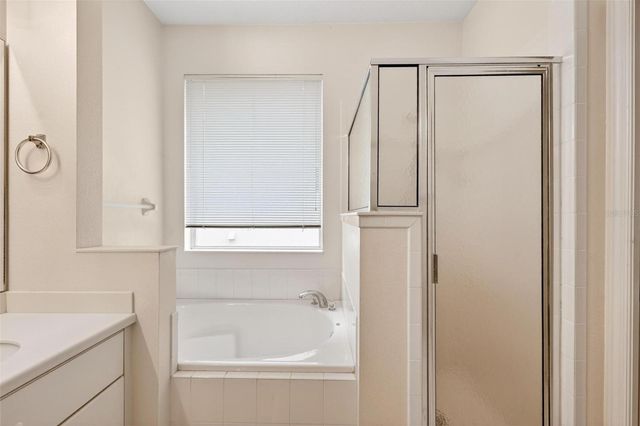 20618 QUEEN ALEXANDRA DRIVE, Leesburg, FL 34748