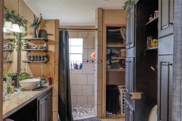 7519 Silvermine Road, Harwood, TX 78632