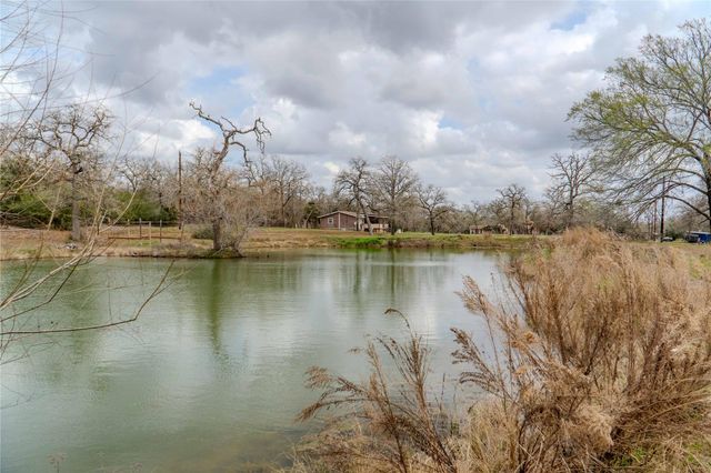 7519 Silvermine Road, Harwood, TX 78632