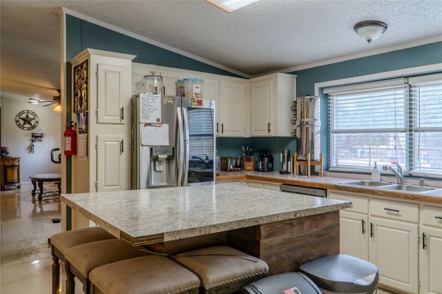 7519 Silvermine Road, Harwood, TX 78632