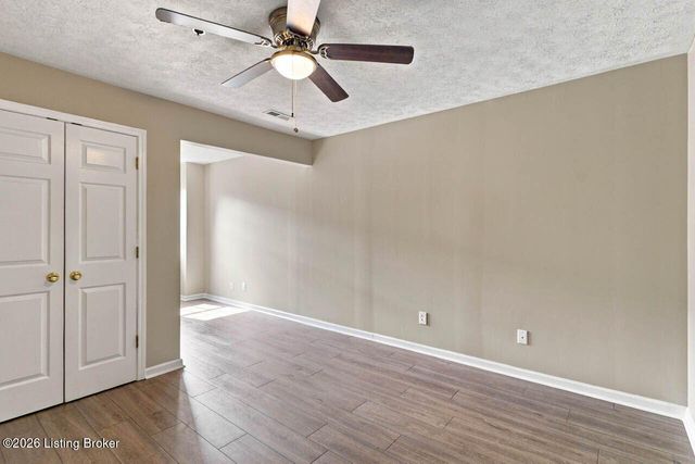 1148 Neon Way, Louisville, KY 40204