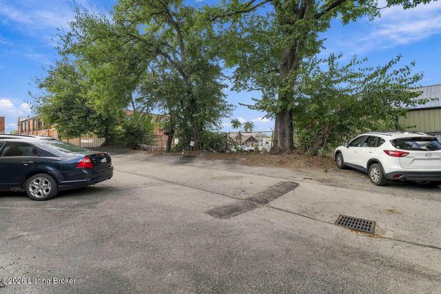1148 Neon Way, Louisville, KY 40204
