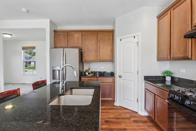 2009 Mayfair Drive, Island Lake, IL 60042