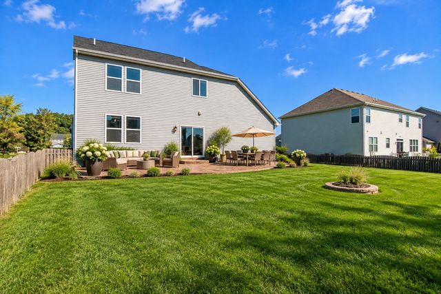 2009 Mayfair Drive, Island Lake, IL 60042