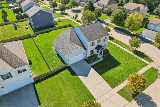2009 Mayfair Drive, Island Lake, IL 60042