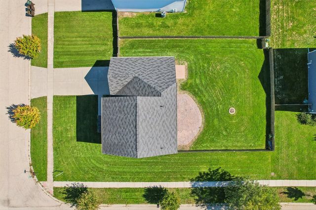 2009 Mayfair Drive, Island Lake, IL 60042
