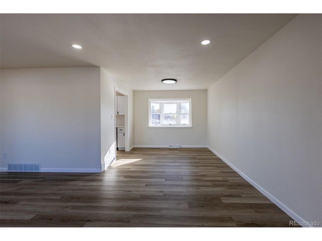 7492 S Marion St, Centennial, CO 80122