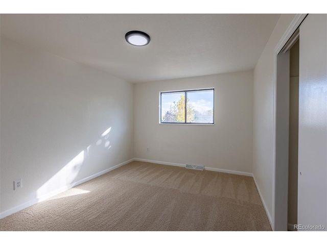 7492 S Marion St, Centennial, CO 80122