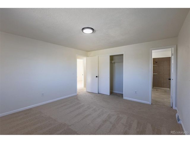 7492 S Marion St, Centennial, CO 80122
