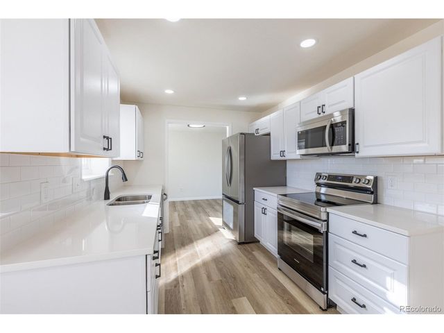 7492 S Marion St, Centennial, CO 80122