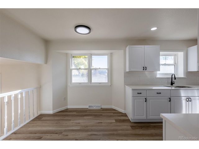 7492 S Marion St, Centennial, CO 80122