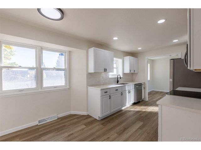 7492 S Marion St, Centennial, CO 80122
