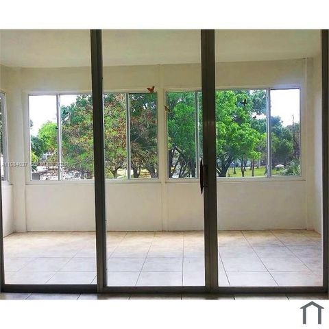 2998 NW 48th Terrace 326, Lauderdale Lakes, FL 33313