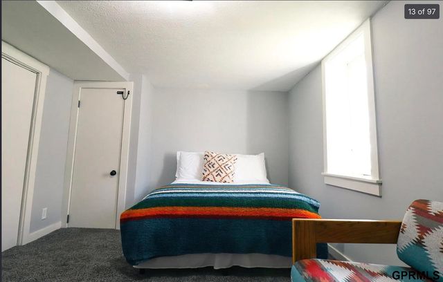814 S 50Th Avenue, Omaha, NE 68106