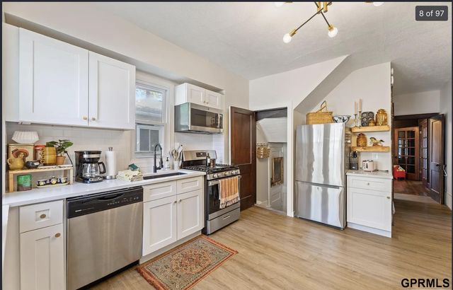 814 S 50Th Avenue, Omaha, NE 68106