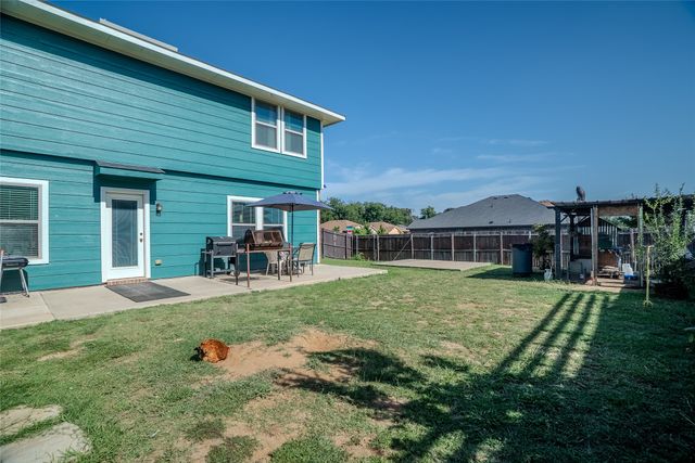 2901 Pacifico Way, Fort Worth, TX 76111