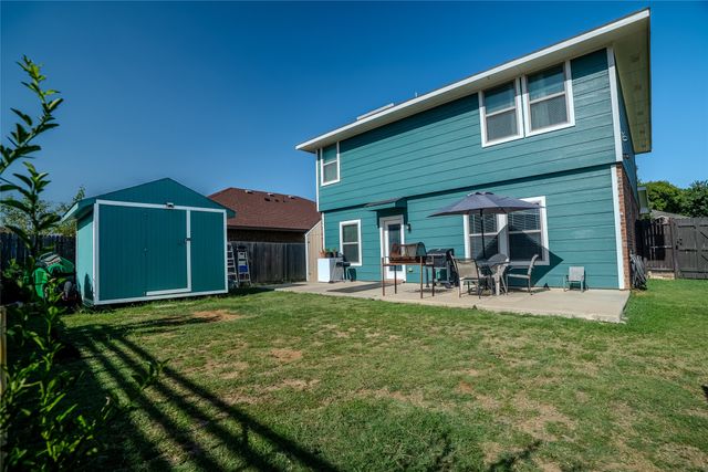 2901 Pacifico Way, Fort Worth, TX 76111
