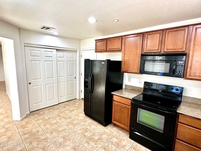 3293 E LOMA VISTA Street, Gilbert, AZ 85295