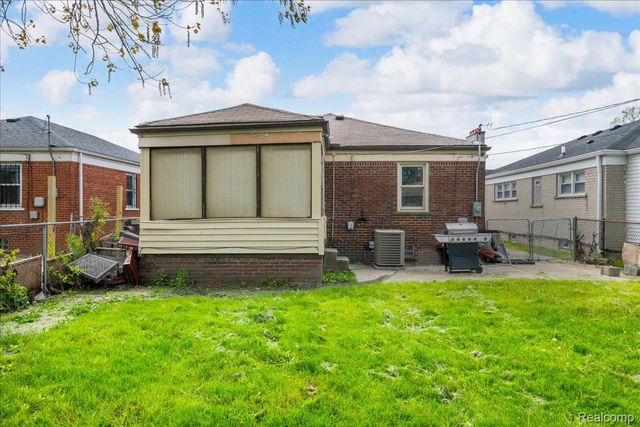 20452 Audrey Street, Detroit, MI 48235