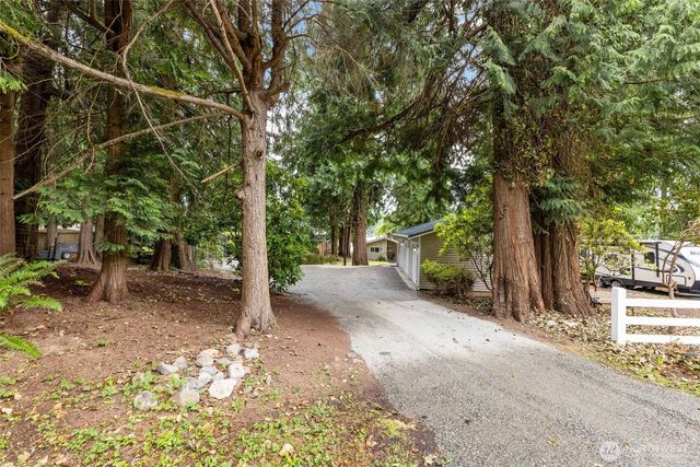 31089 E Lake Morton Drive SE, Kent, WA 98042
