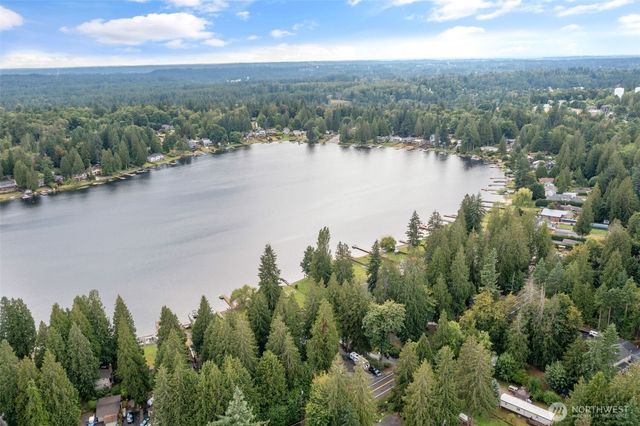 31089 E Lake Morton Drive SE, Kent, WA 98042