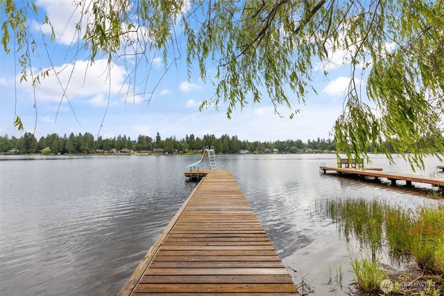 31089 E Lake Morton Drive SE, Kent, WA 98042