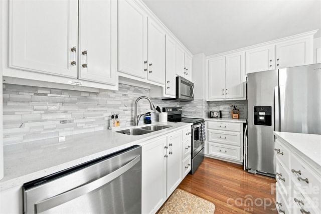 129 33rd Street NW, Hickory, NC 28601