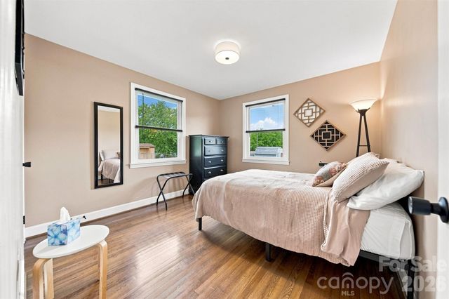129 33rd Street NW, Hickory, NC 28601