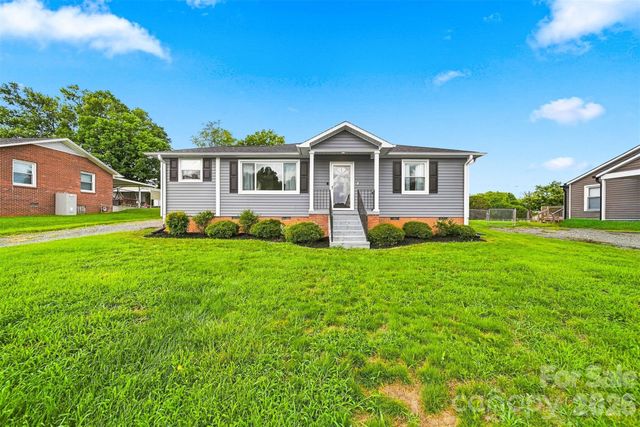 129 33rd Street NW, Hickory, NC 28601