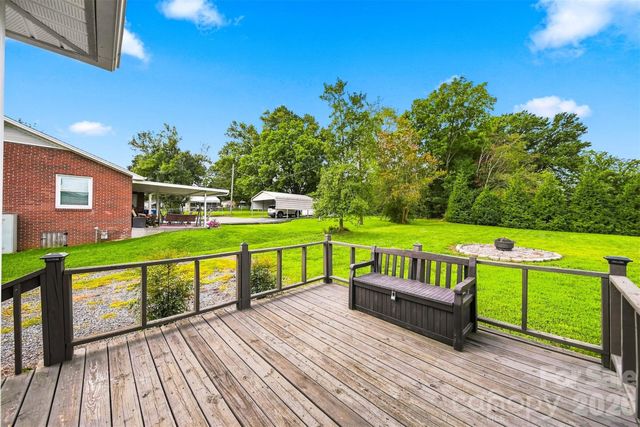 129 33rd Street NW, Hickory, NC 28601