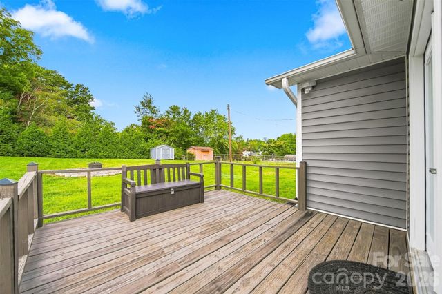 129 33rd Street NW, Hickory, NC 28601