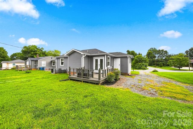 129 33rd Street NW, Hickory, NC 28601