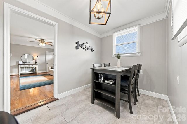 129 33rd Street NW, Hickory, NC 28601