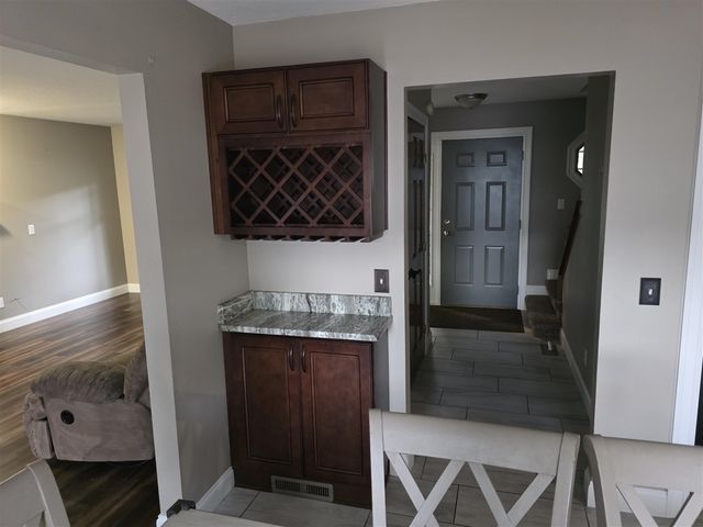 7345 Apple Grove Lane, Temperance, MI 48182