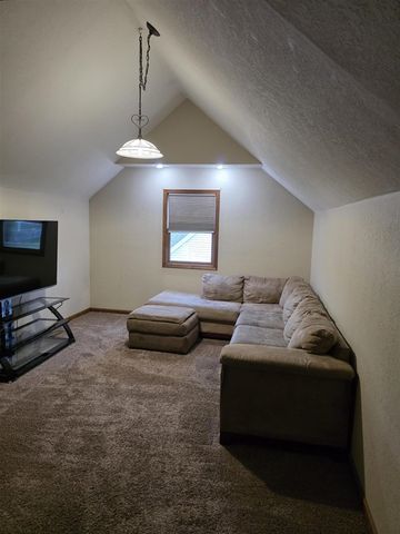 7345 Apple Grove Lane, Temperance, MI 48182