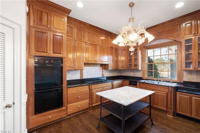 1536 E Bay Shore DR, Virginia Beach, VA 23451