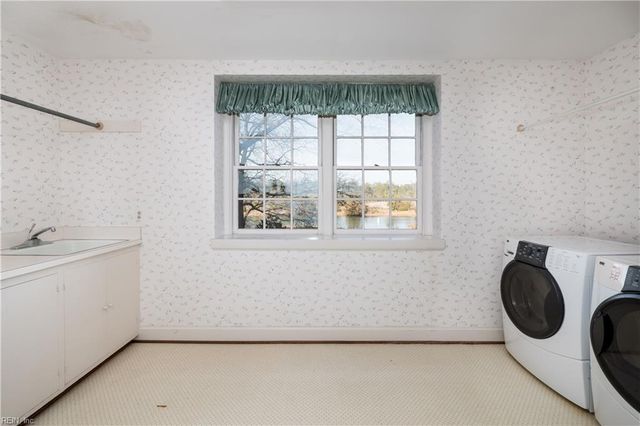 1536 E Bay Shore DR, Virginia Beach, VA 23451