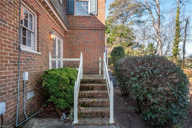 1536 E Bay Shore DR, Virginia Beach, VA 23451