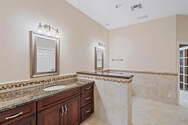 7480 150th Court, Palm Beach Gardens, FL 33418